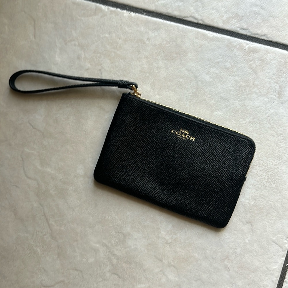 NWT Coach Wristlet in Black